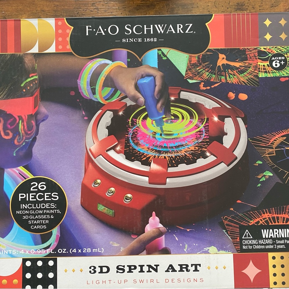 New FAO Schwarz 3D Spin Art Light Up Swirl Designs 1012832
